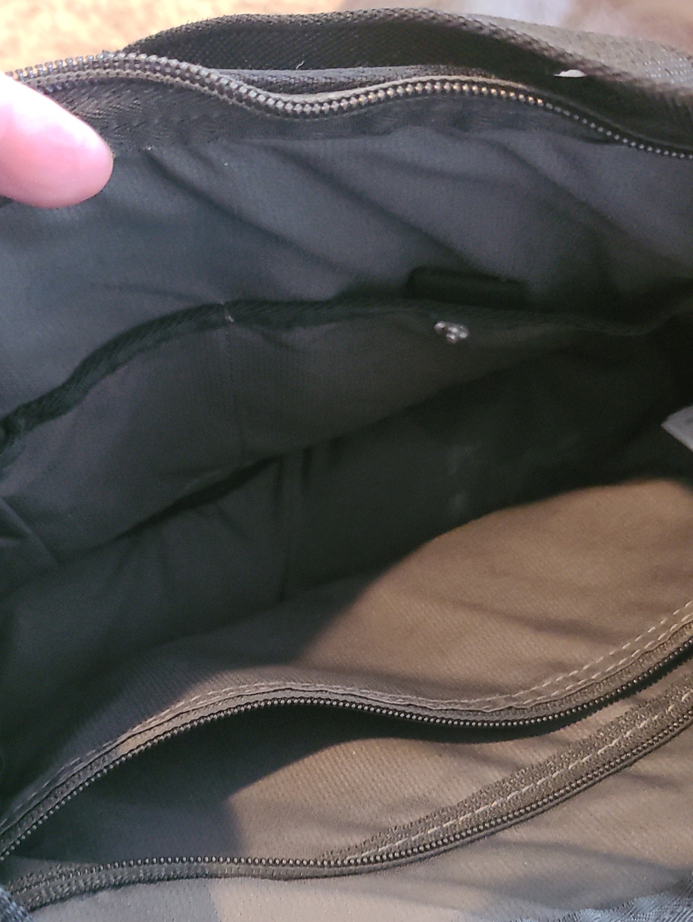 Keen Westport Crossbody Bag Adjustable Strap Multipocket Gray Black - Picture 4 of 4